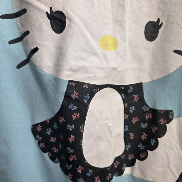 ⭐️Hello Kitty Blue and White Short Sleeve Tee Size L  No Size Tag - Picture 6 of 6
